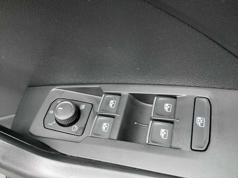 Used Volkswagen T-Cross 2023 for sale - 76835469: Photo 18