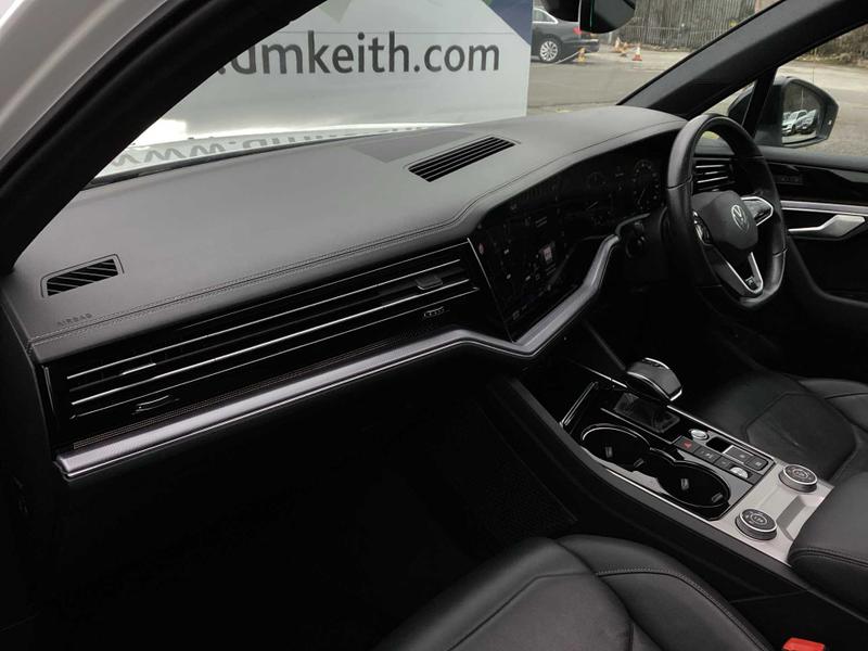 Used Volkswagen Touareg 2020 for sale - 77450367: Photo 32