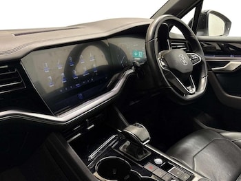 Used Volkswagen Touareg 2020 for sale - 77450367: Photo