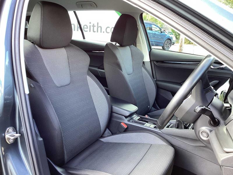 Used Skoda Octavia 2020 for sale - 76340169: Photo 2