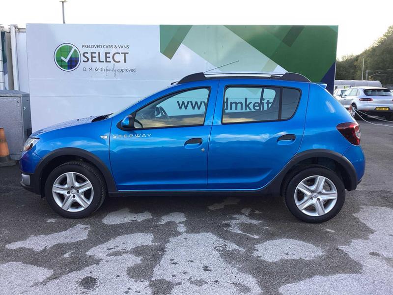 Used Dacia Sandero Stepway 2015 for sale - 76415835: Photo 4