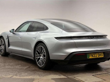 Used Porsche Taycan 2022 for sale - 79076955: Photo