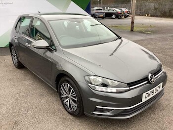 Used Volkswagen Golf 2018 for sale - 77198951: Photo