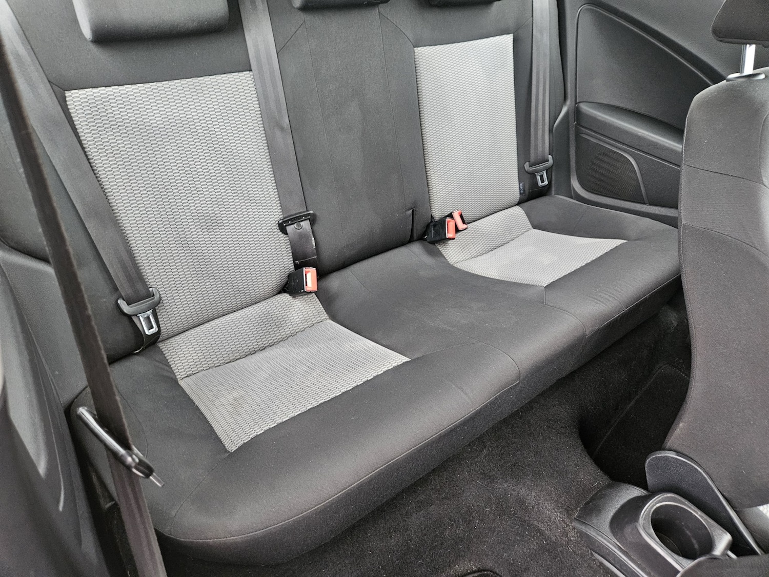 Used Volkswagen Polo 2011 for sale - 76666165: Photo 14