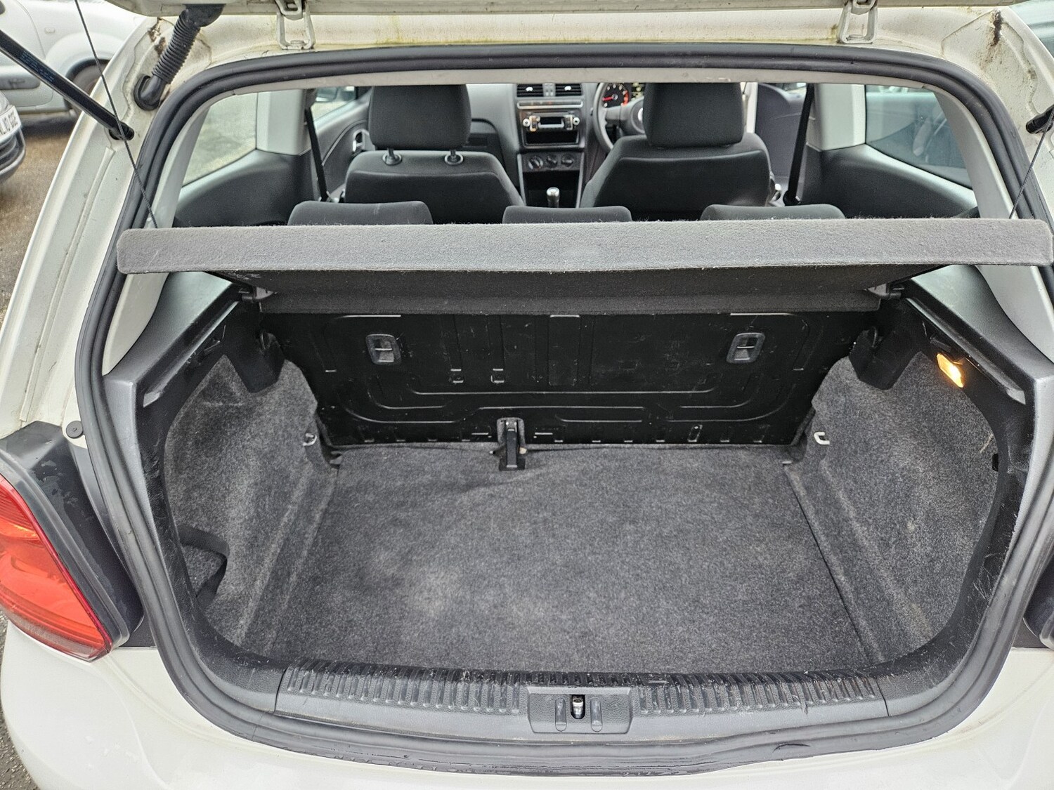 Used Volkswagen Polo 2011 for sale - 76666165: Photo 15