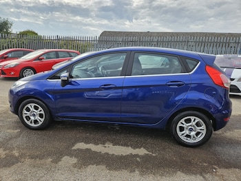 Used Ford Fiesta 2014 for sale - 79395232: Photo