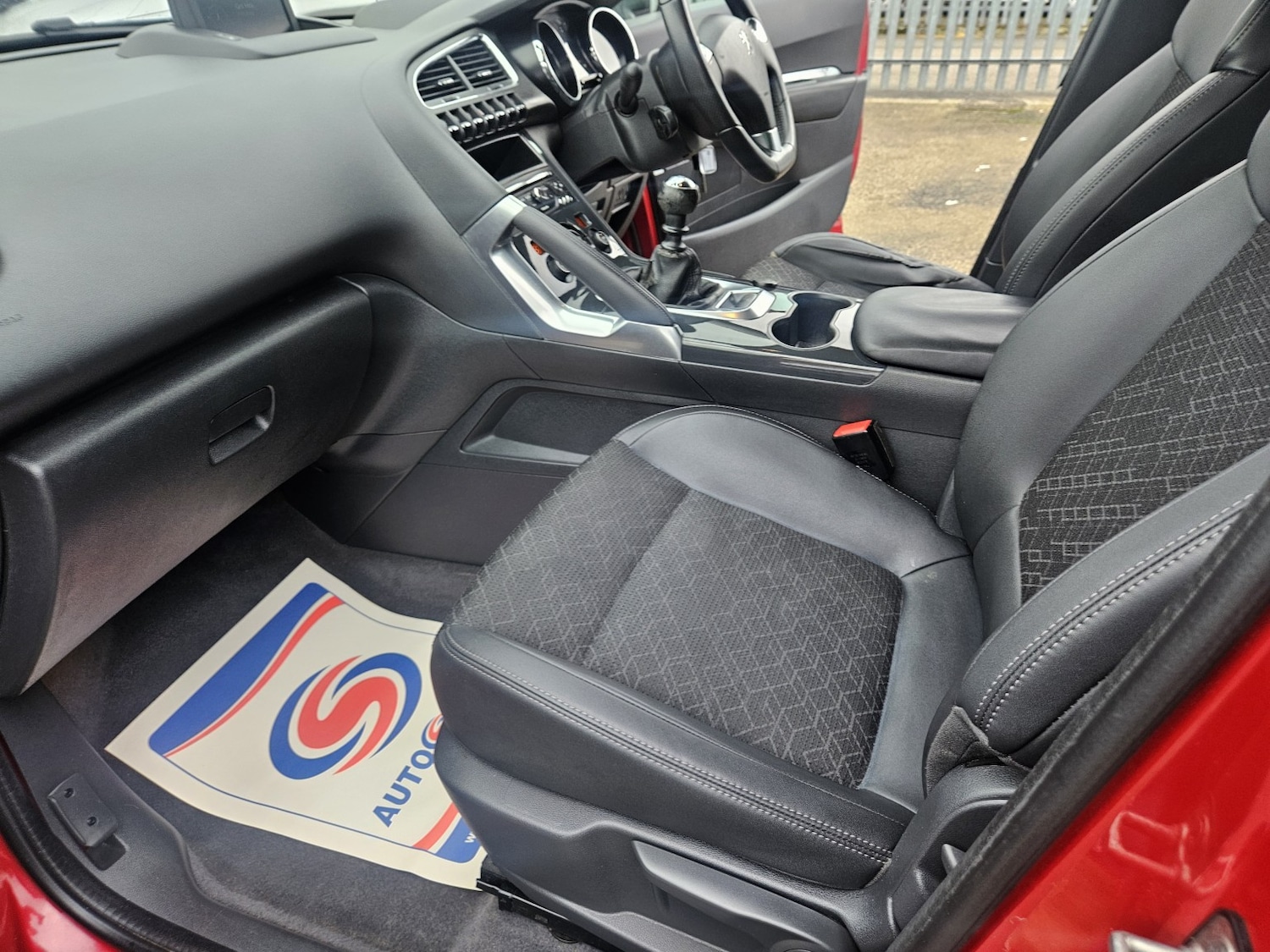 Used Peugeot 3008 2015 for sale - 77528328: Photo 11