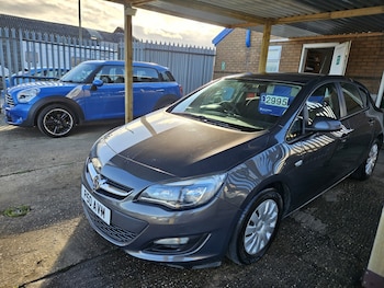 Used Vauxhall Astra 2013 for sale - 78285219: Photo