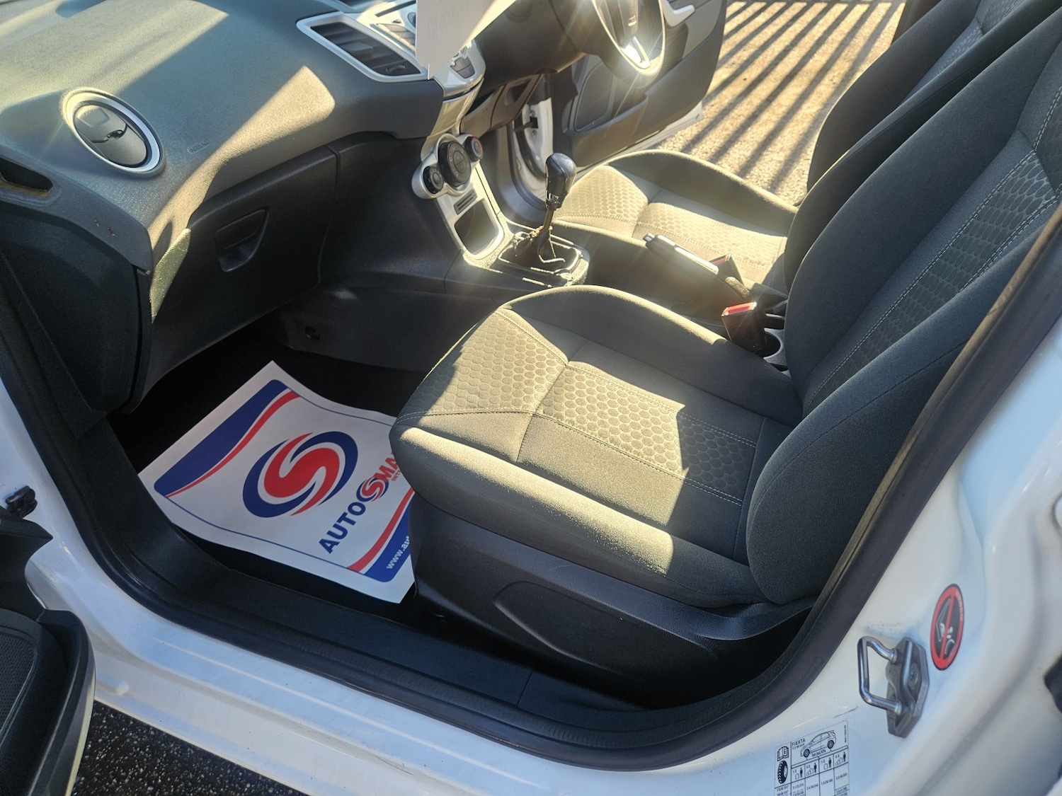 Used Ford Fiesta 2011 for sale - 76649835: Photo 17