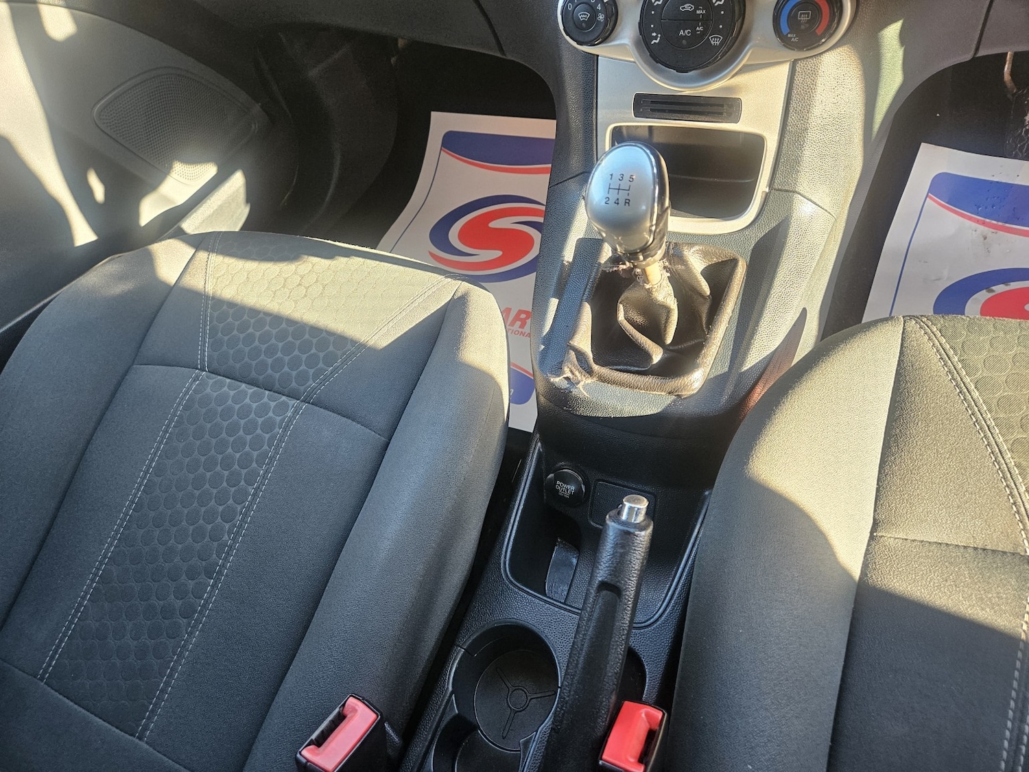 Used Ford Fiesta 2011 for sale - 76649835: Photo 9