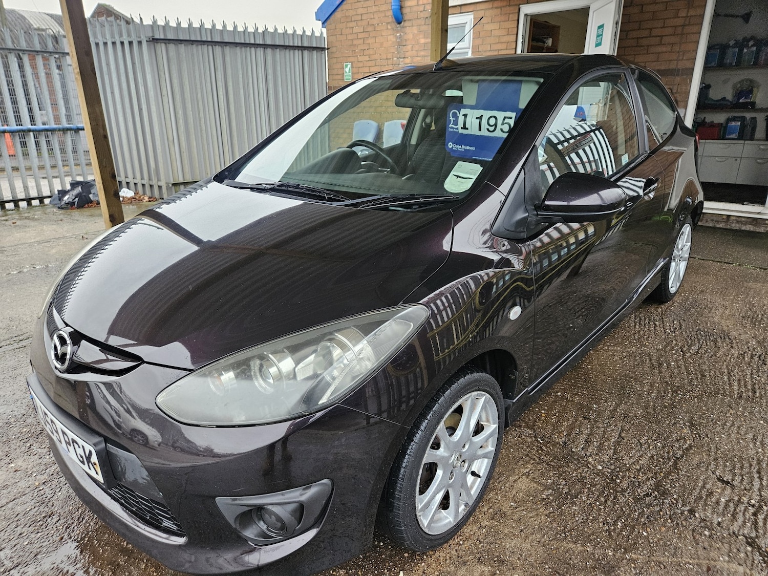 Used Mazda Mazda2 2009 for sale - 76605751: Photo 1