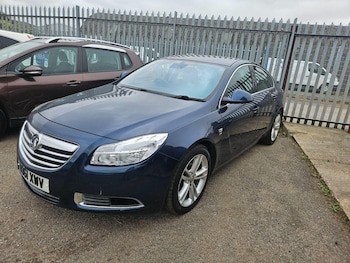 Vauxhall - Insignia