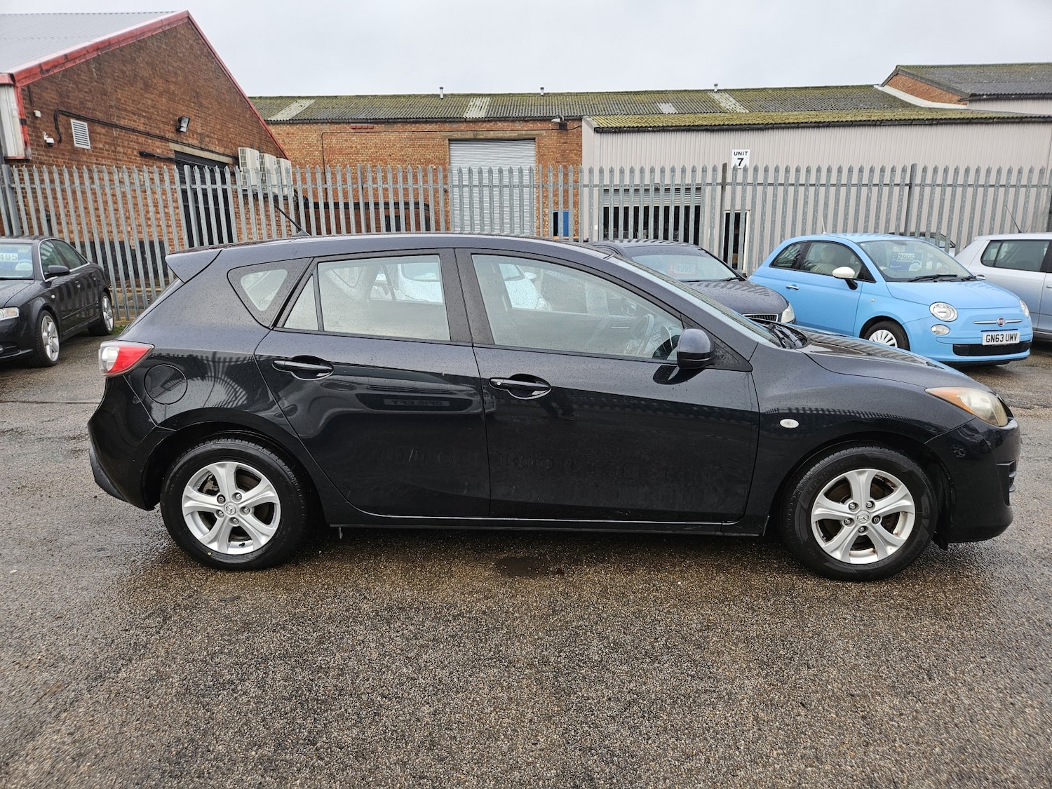 Used Mazda Mazda3 2011 for sale - 76896962: Photo 4
