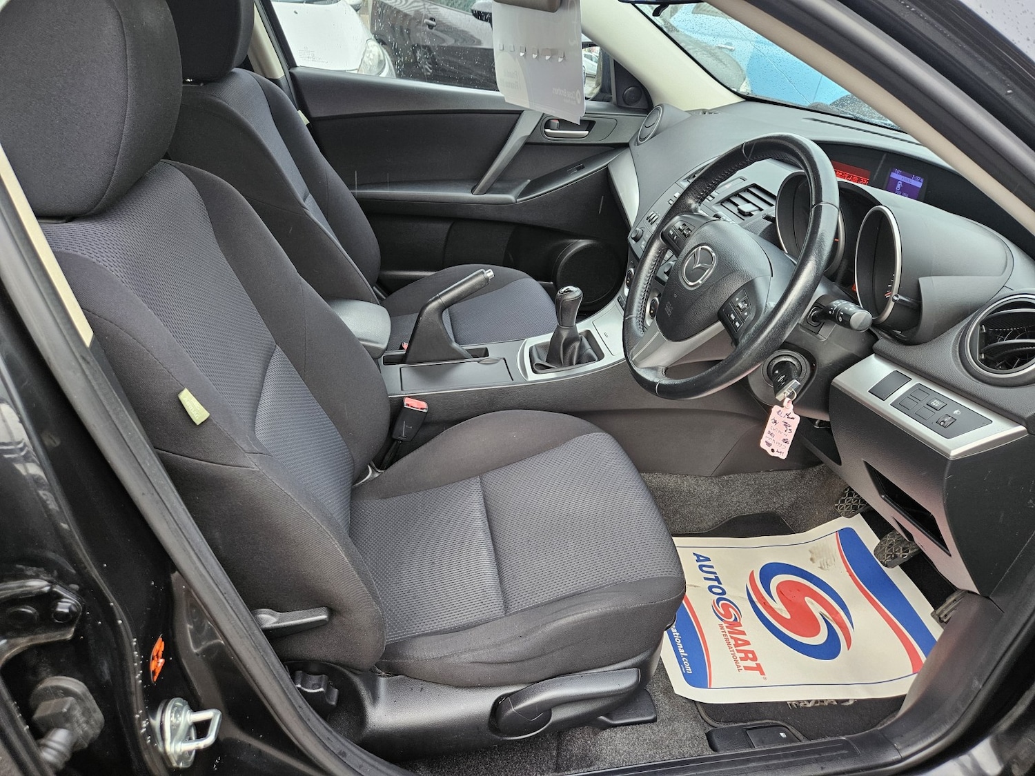 Used Mazda Mazda3 2011 for sale - 76896962: Photo 9