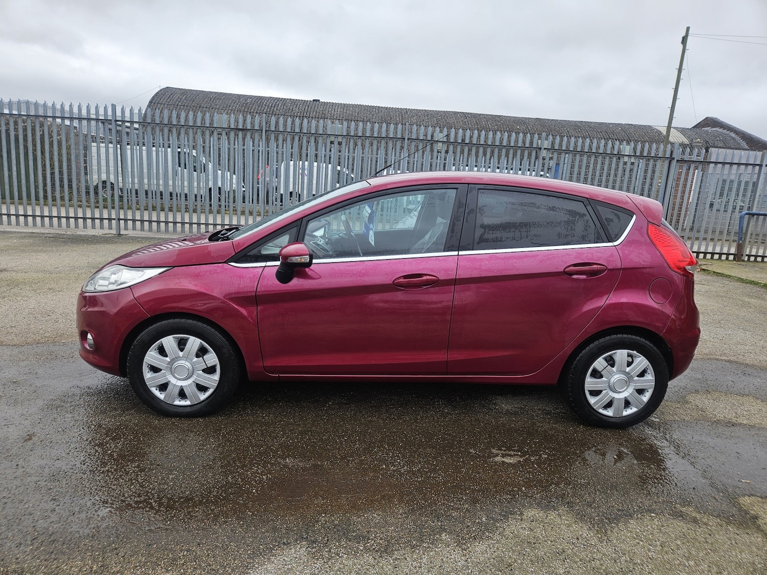 Used Ford Fiesta 2009 for sale - 77792830: Photo 8