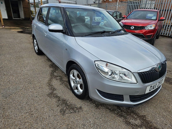Used Skoda Fabia 2011 for sale - 75022077: Photo 2