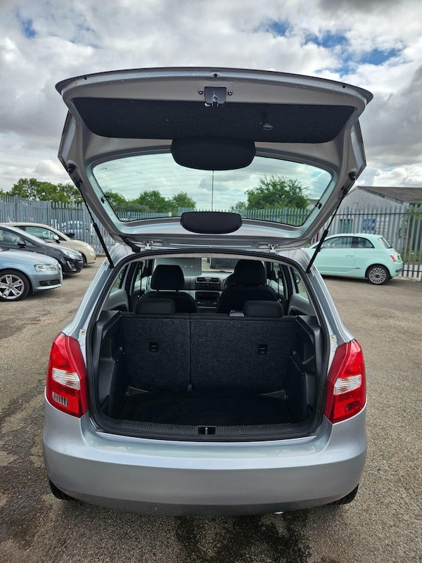 Used Skoda Fabia 2011 for sale - 75022077: Photo 7