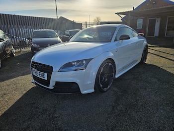 2013 - 2.0 TDI Amplified Black Edition 3-Door