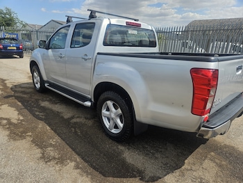 Used Isuzu D-Max 2013 for sale - 79471140: Photo