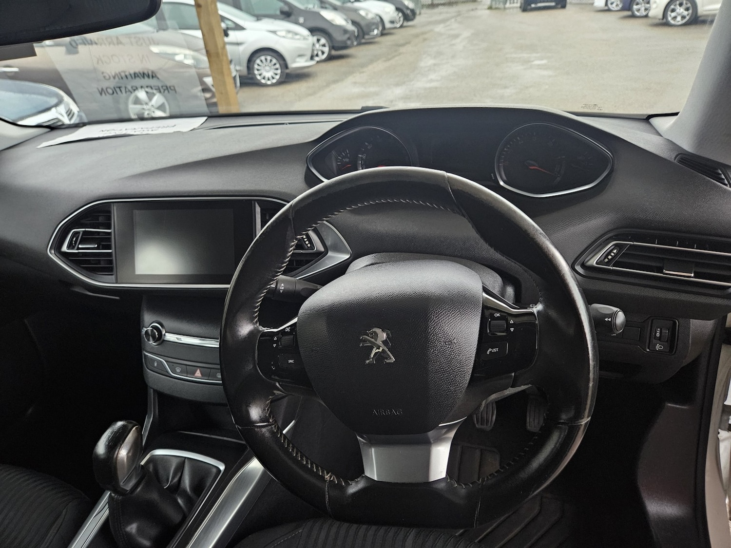 Used Peugeot 308 2015 for sale - 76536802: Photo 15
