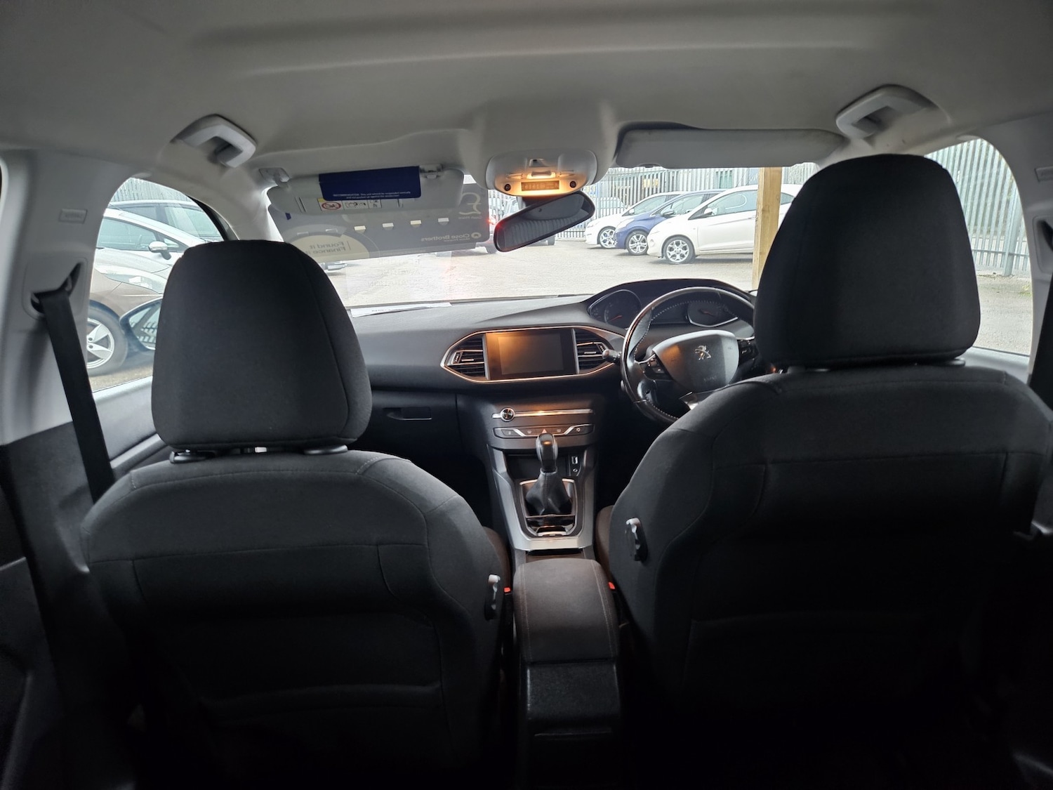 Used Peugeot 308 2015 for sale - 76536802: Photo 16