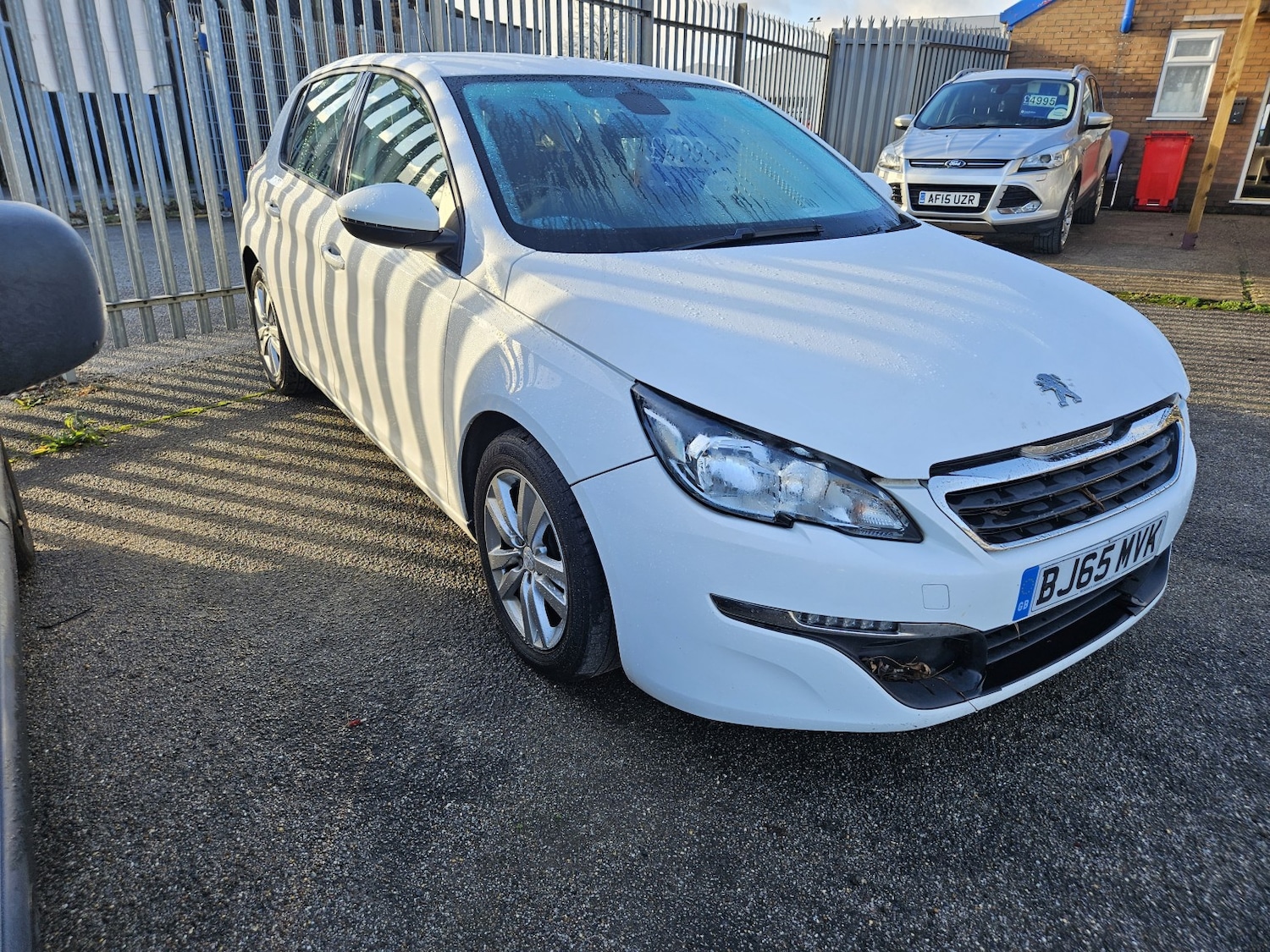 Used Peugeot 308 2015 for sale - 76536802: Photo 3