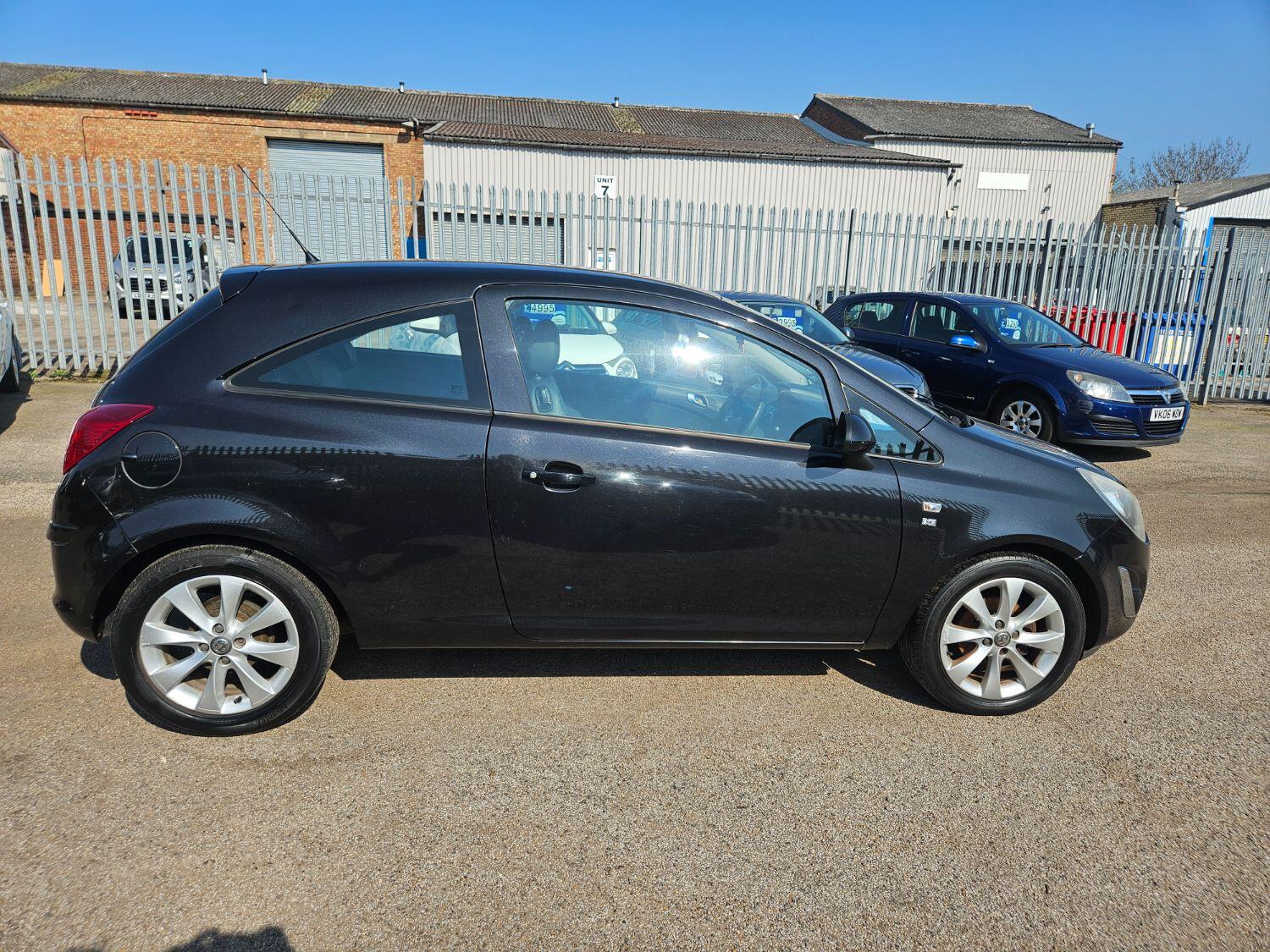 Used Vauxhall Corsa 2014 for sale - 76793745: Photo 4