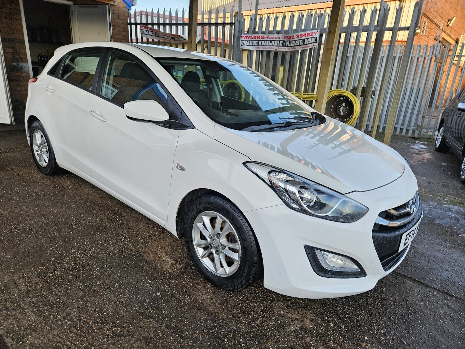 Used Hyundai i30 2014 for sale - 77124199: Photo 2