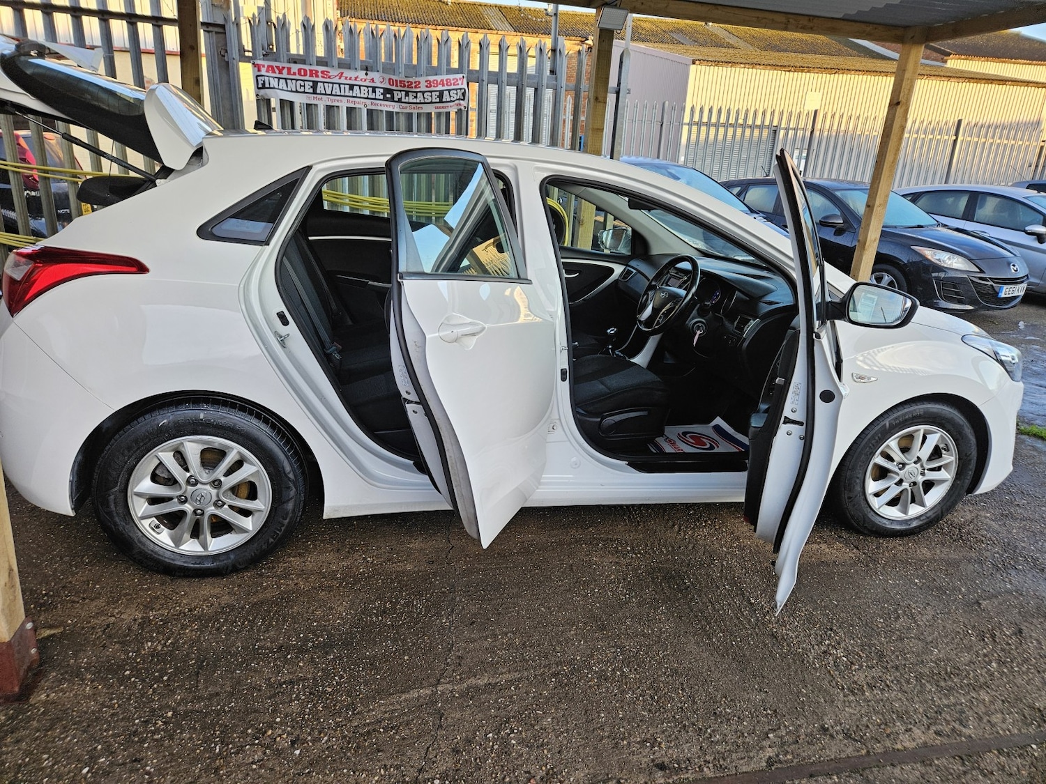 Used Hyundai i30 2014 for sale - 77124199: Photo 6