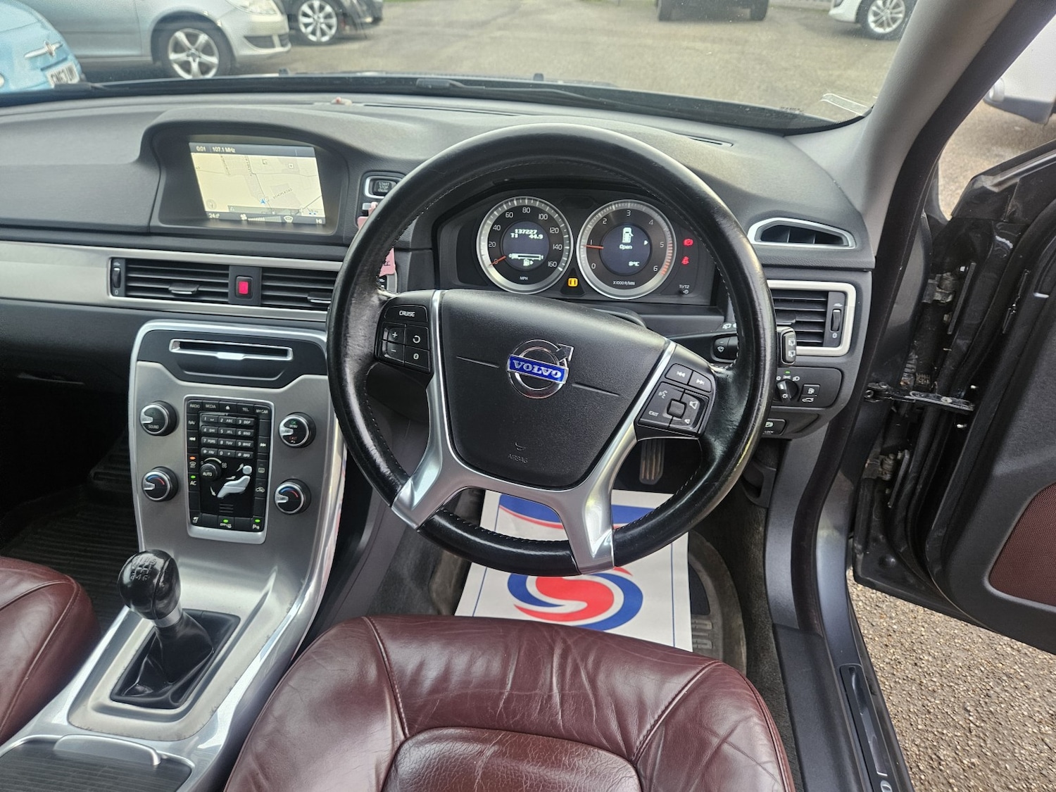 Used Volvo V70 2012 for sale - 76911043: Photo 10