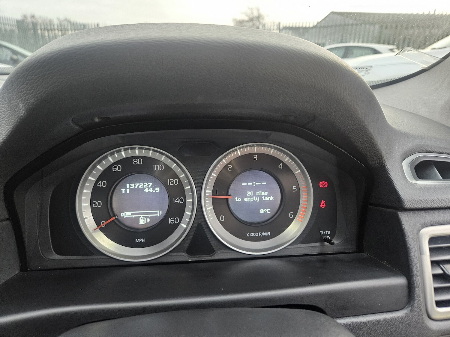 Used Volvo V70 2012 for sale - 76911043: Photo 11