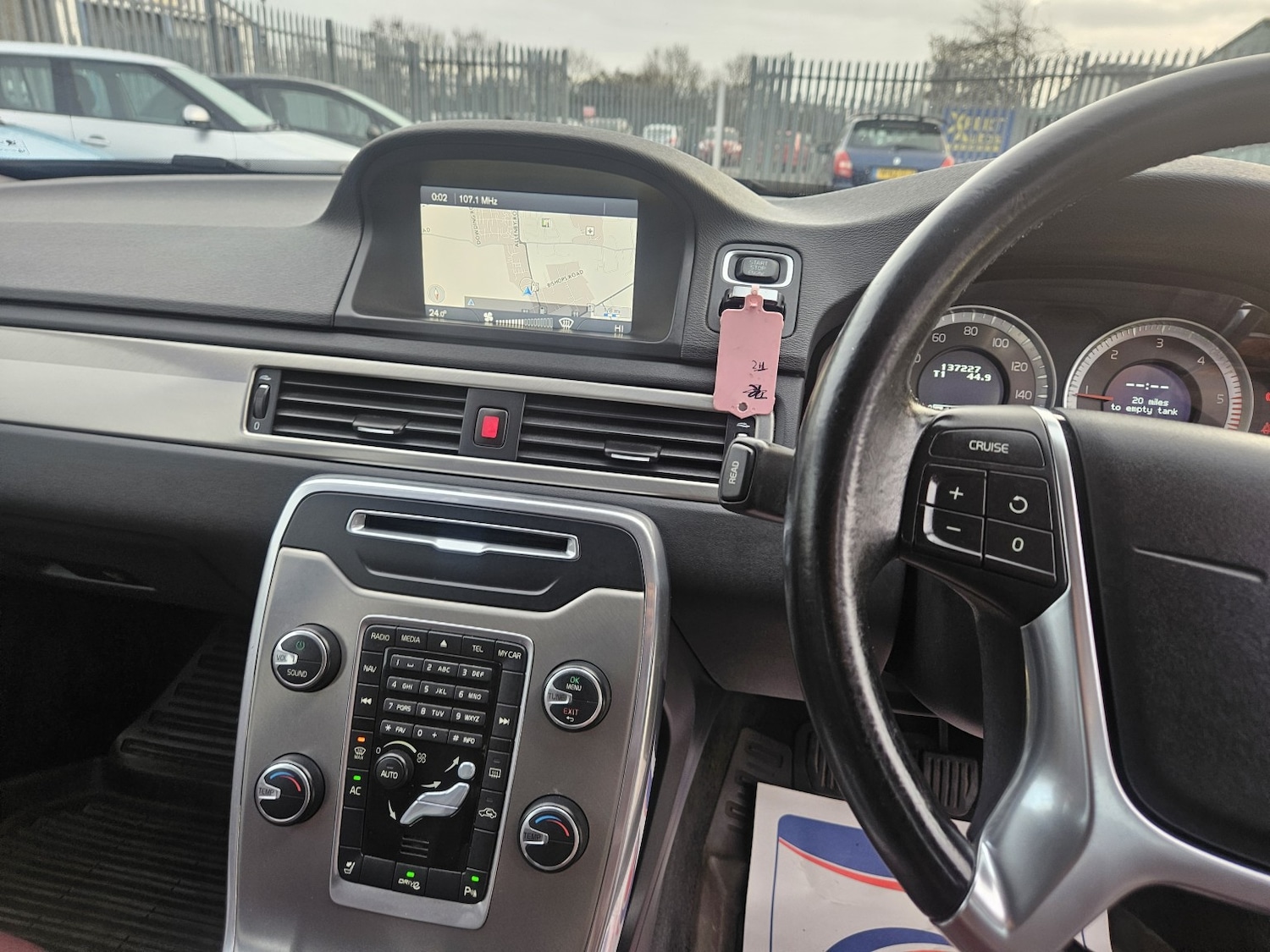 Used Volvo V70 2012 for sale - 76911043: Photo 13