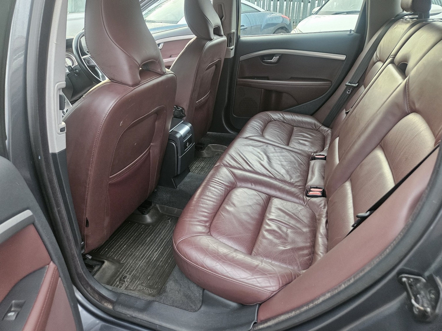 Used Volvo V70 2012 for sale - 76911043: Photo 16