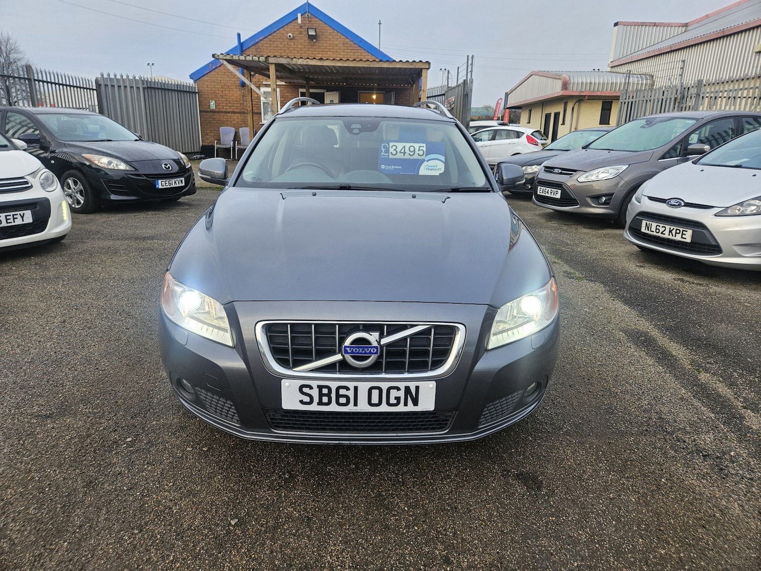 Used Volvo V70 2012 for sale - 76911043: Photo 2