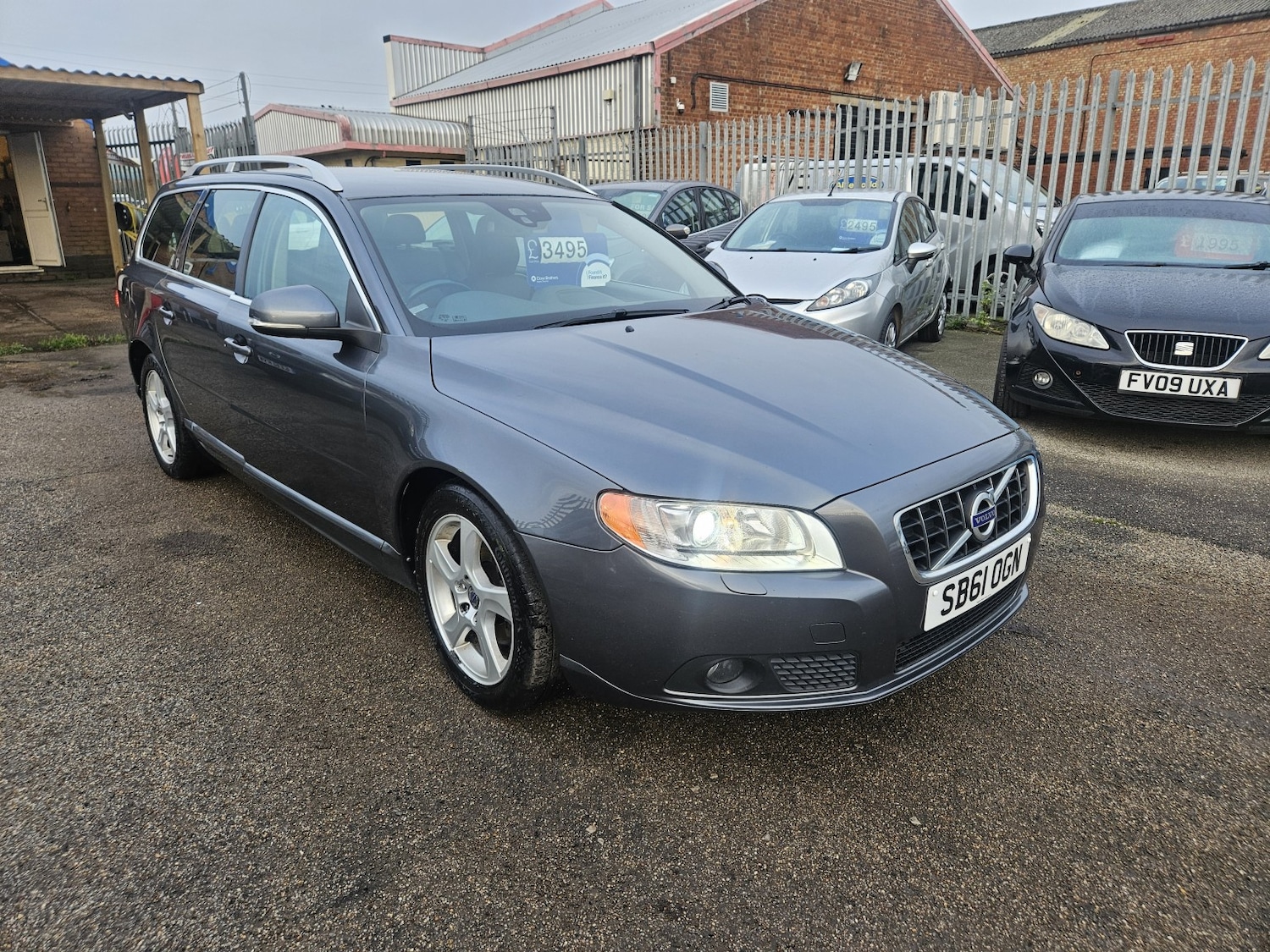 Used Volvo V70 2012 for sale - 76911043: Photo 3