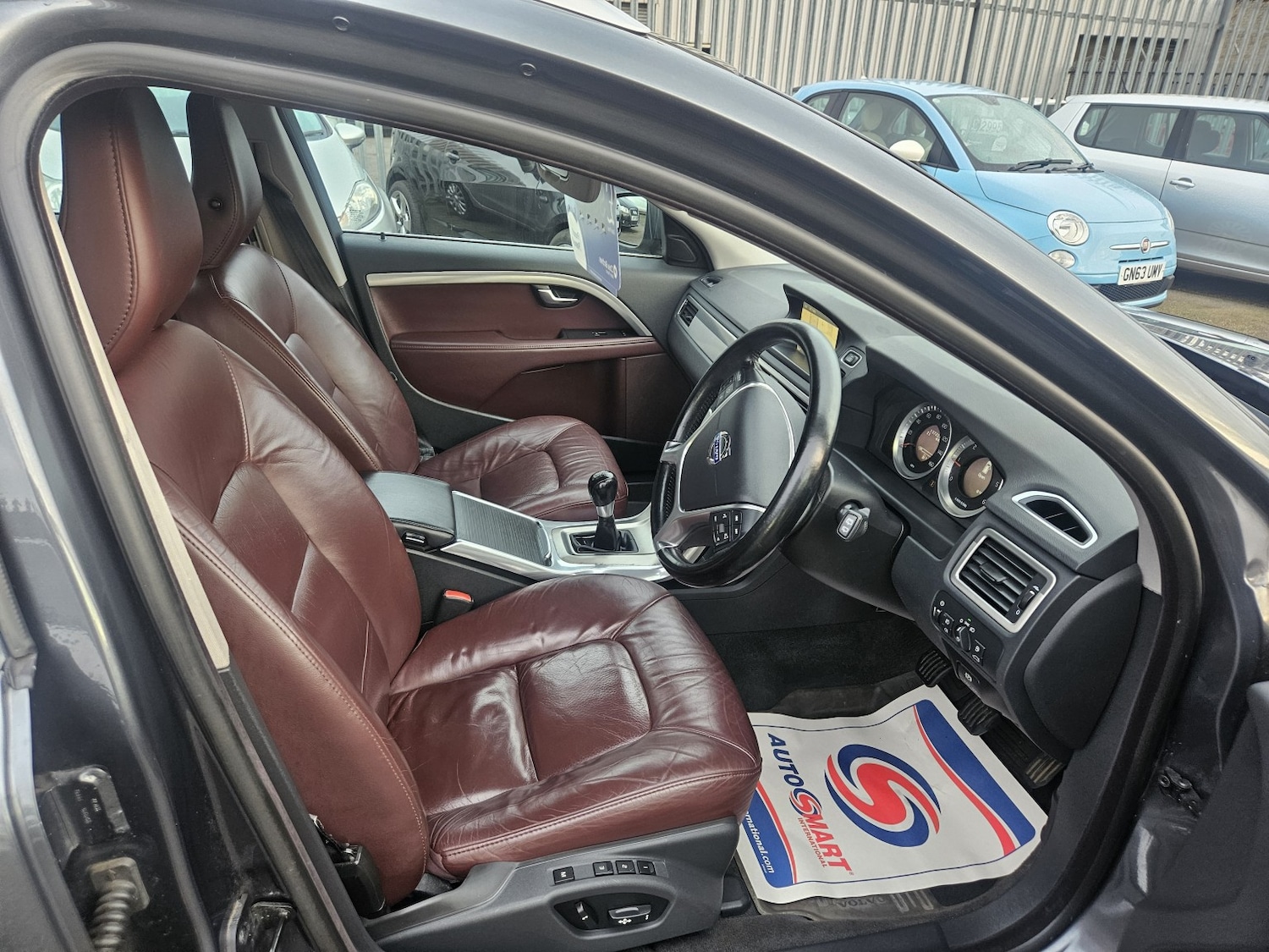 Used Volvo V70 2012 for sale - 76911043: Photo 9