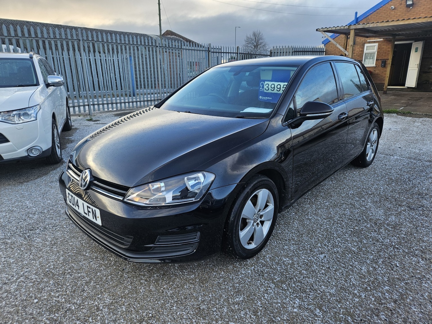 Used Volkswagen Golf 2014 for sale - 76625400: Photo 1