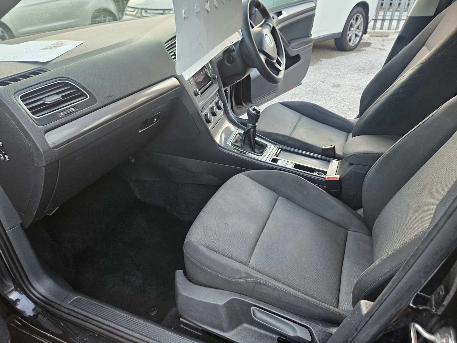 Used Volkswagen Golf 2014 for sale - 76625400: Photo 18