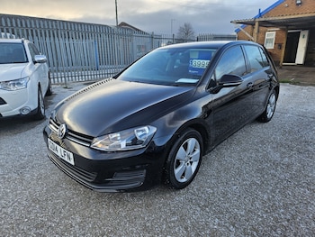 Used Volkswagen Golf 2014 for sale - 76625400: Photo