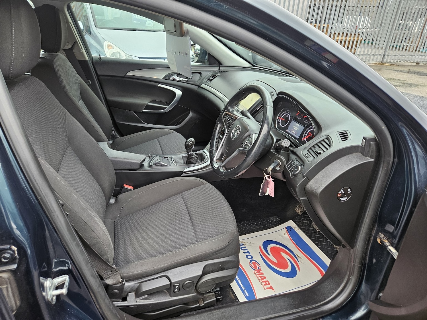 Used Vauxhall Insignia 2014 for sale - 77465630: Photo 9