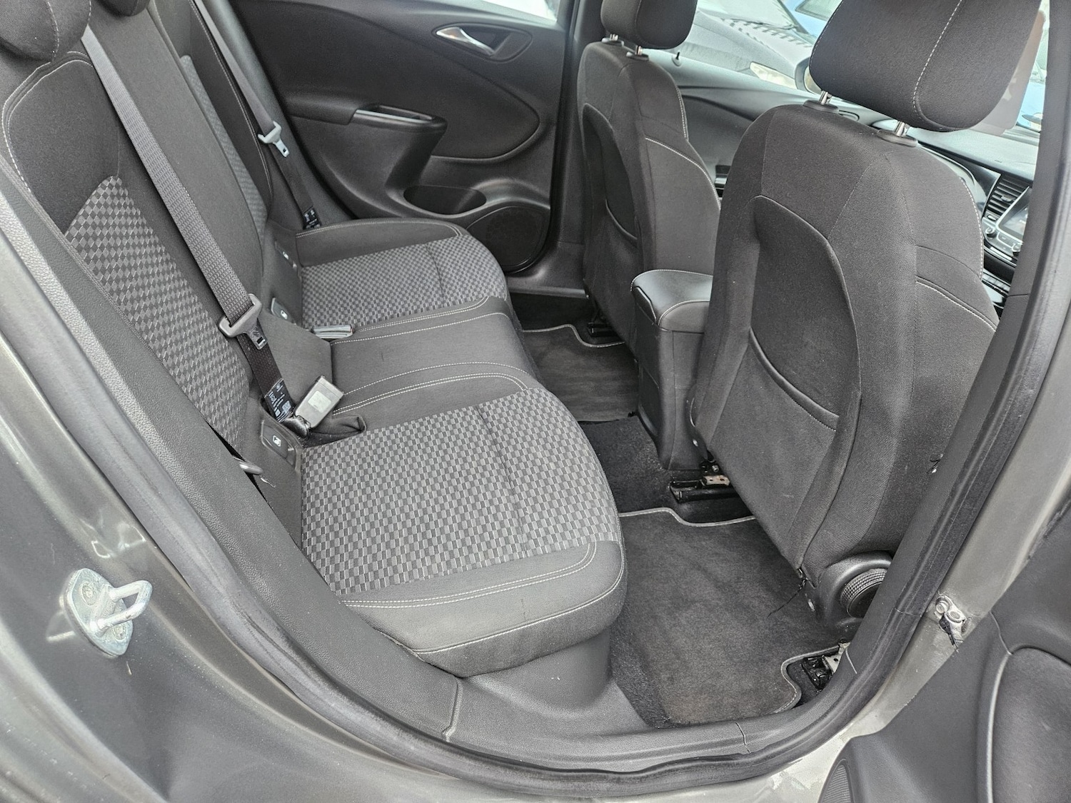 Used Vauxhall Astra 2017 for sale - 77001547: Photo 14