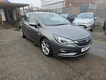 Used Vauxhall Astra 2017 for sale - 77001547: Photo