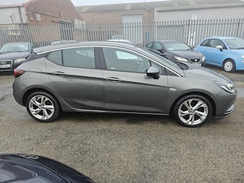 Used Vauxhall Astra 2017 for sale - 77001547: Photo