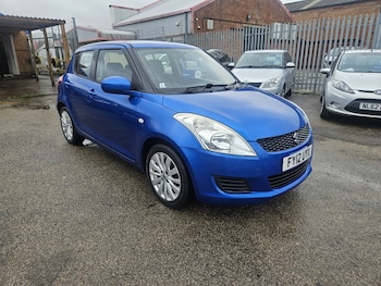 Used Suzuki Swift 2012 for sale - 77675696: Photo