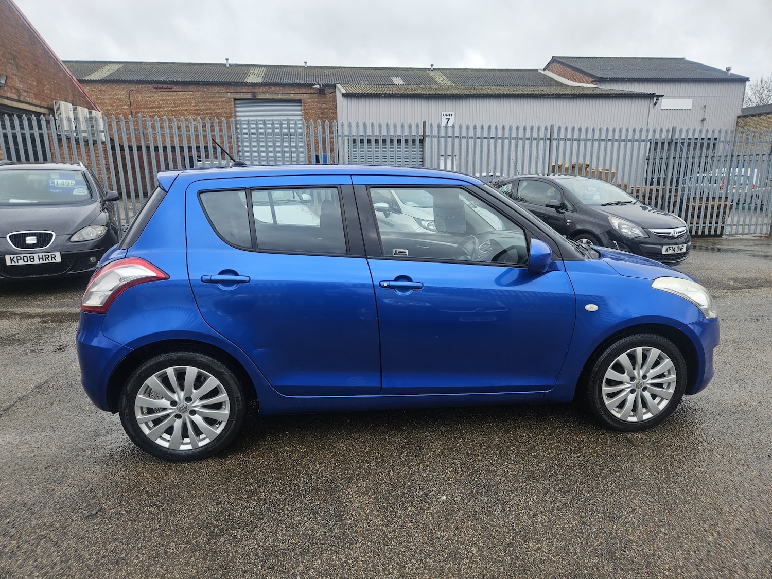Used Suzuki Swift 2012 for sale - 77675696: Photo 4