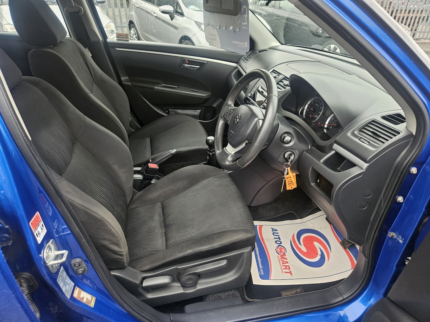 Used Suzuki Swift 2012 for sale - 77675696: Photo 9