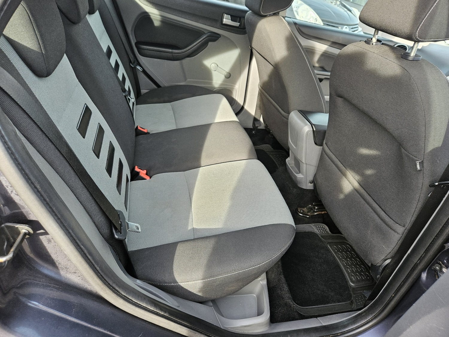 Used Ford Focus 2009 for sale - 76559940: Photo 13