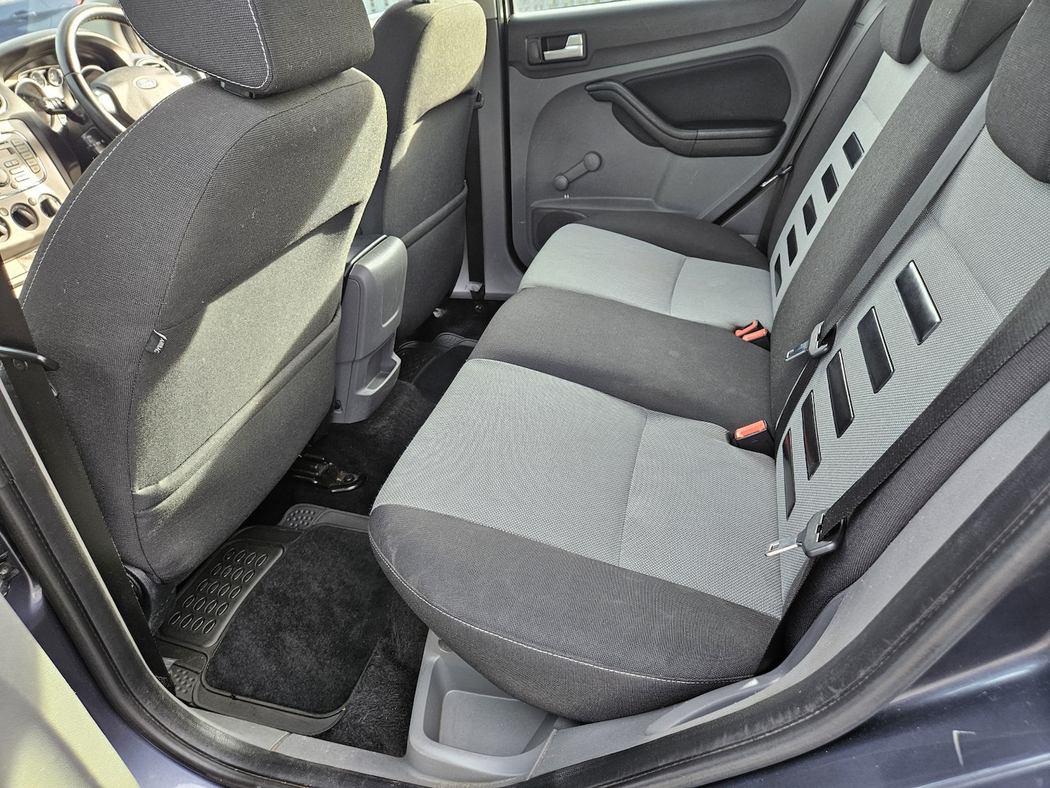 Used Ford Focus 2009 for sale - 76559940: Photo 15