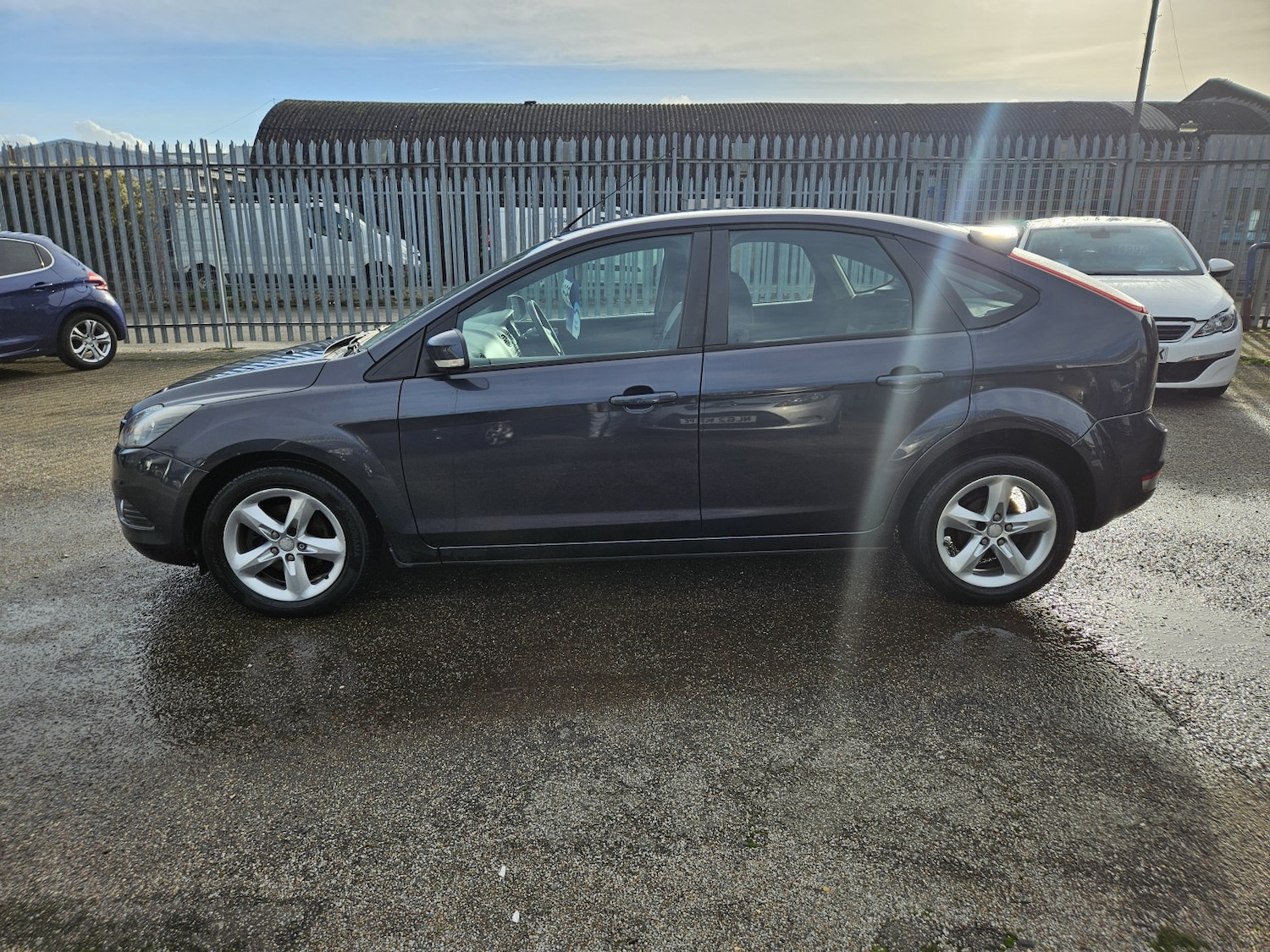 Used Ford Focus 2009 for sale - 76559940: Photo 8