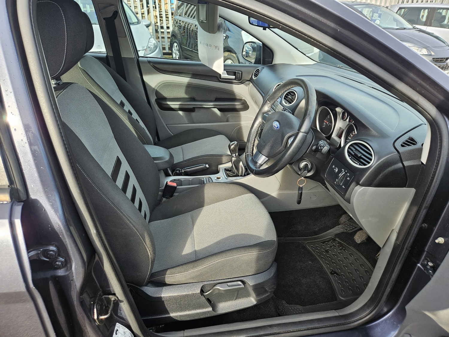 Used Ford Focus 2009 for sale - 76559940: Photo 9